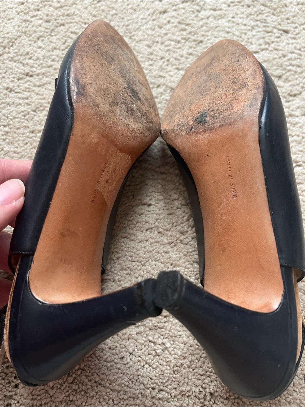 Salvatore Ferragamo Black and White Bow Slingback Heels - Picture 4 of 10